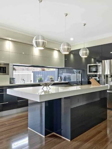 Melbourne tiling contractors, tiling service in VIC, tiler in Melton, best tiling service Melton VIC