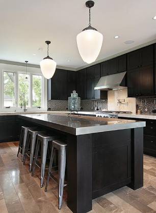 Melbourne tiling contractors, tiling service in VIC, tiler in Melton, best tiling service Melton VIC